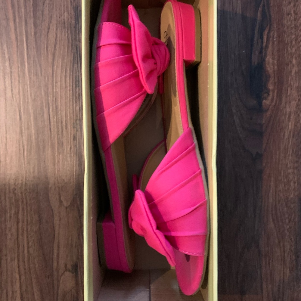 Dina Fuchsia Sandals, Size 9